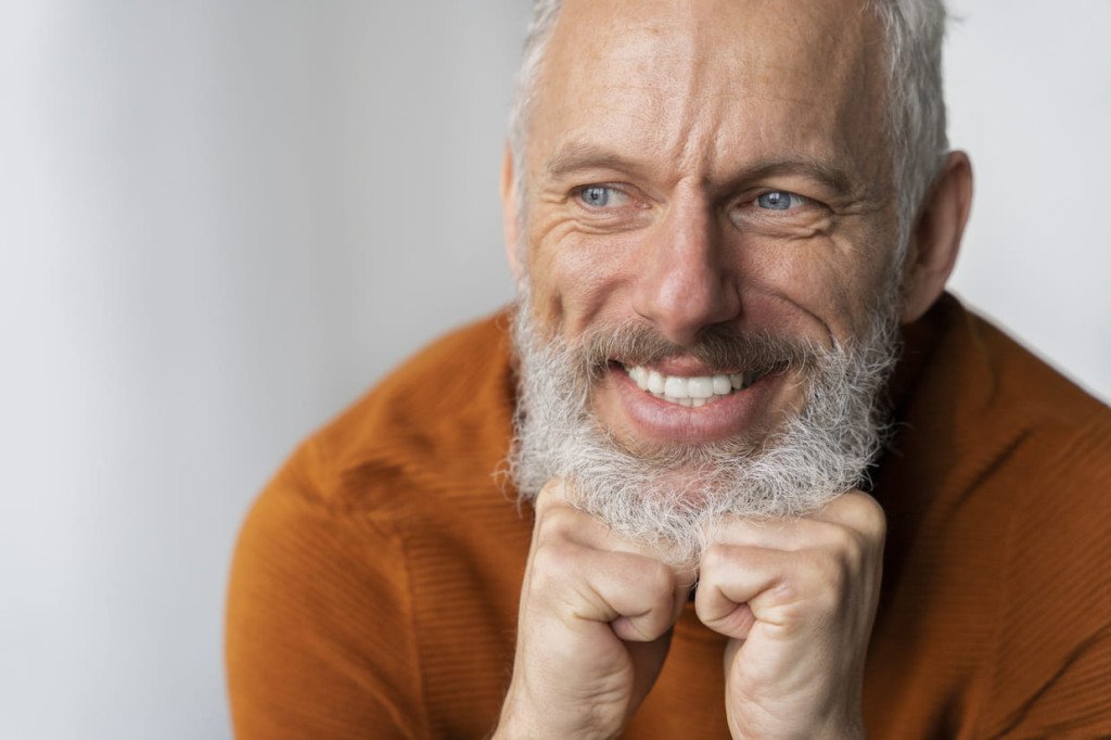 portrait homme souriant