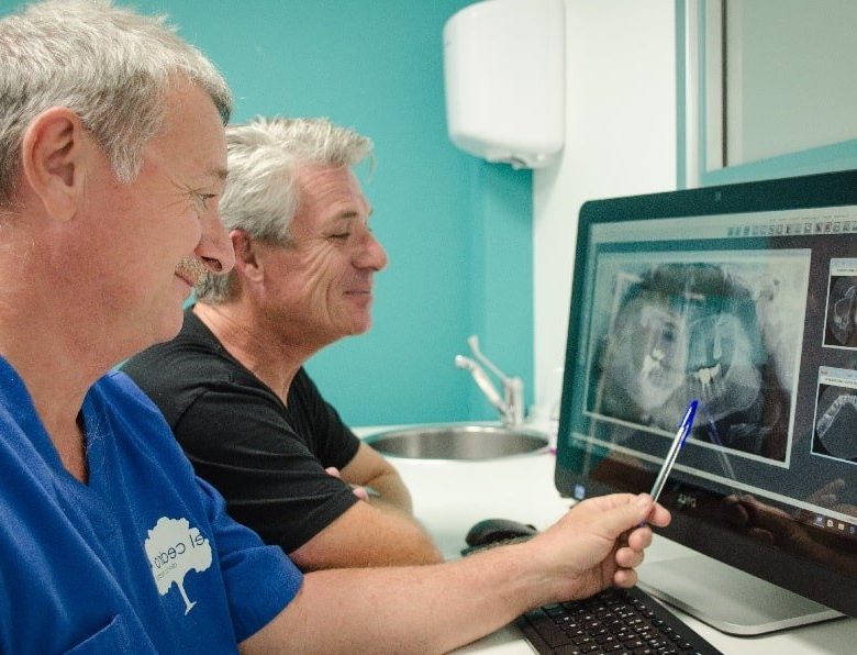 refaire ses dents dentiste et patient
