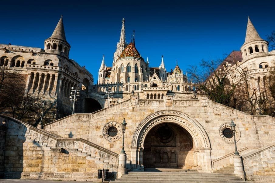 tourisme dentaire à budapest : le château