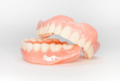 prothèse dentaire provisoire complète supérieure et inférieure