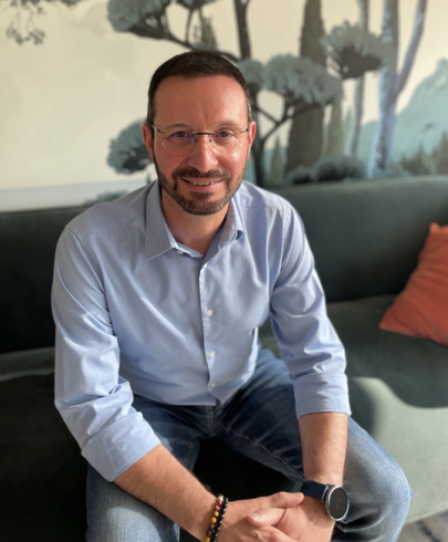 Jérôme 12 mois après sa greffe de cheveux