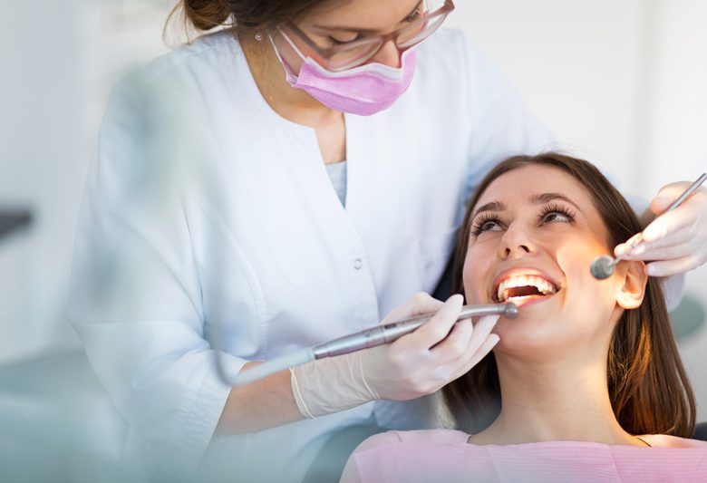 Soins dentaires réalisés par nos dentistes partenaires en Hongrie