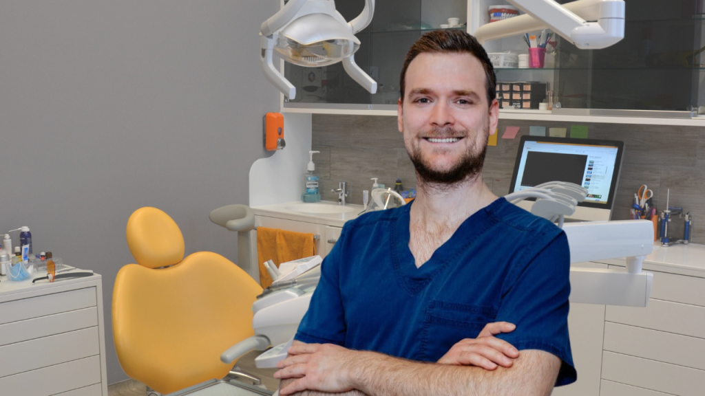 photo du chirurgien dentiste docteur peter vasas