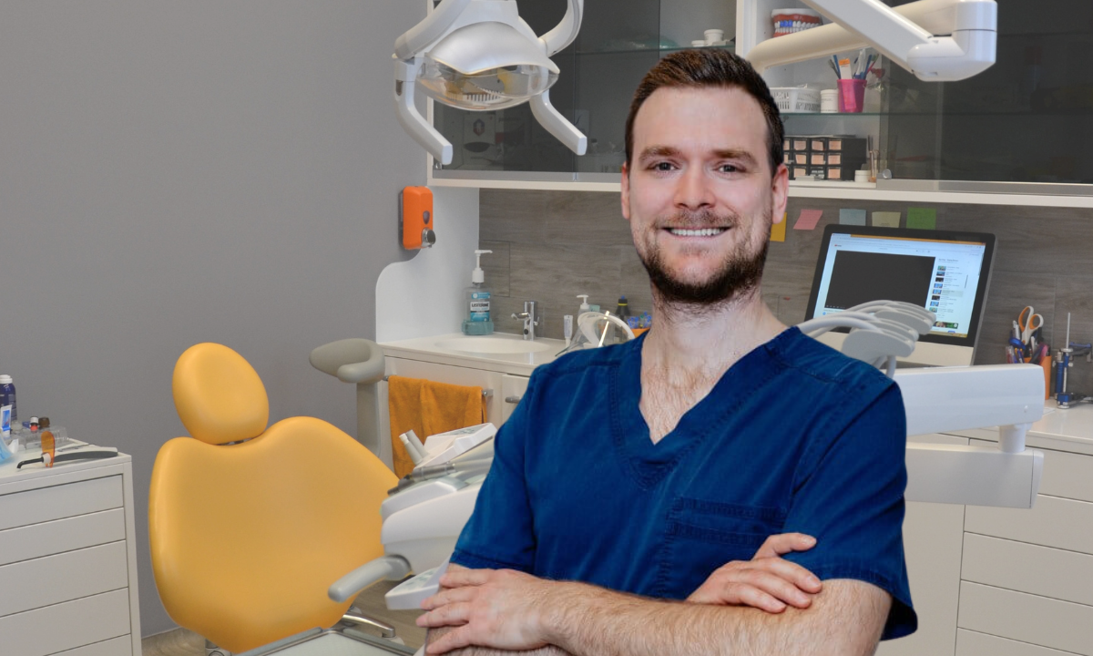 photo du chirurgien dentiste docteur peter vasas