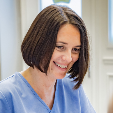 Dr Erika Balázs, chirurgien-dentiste à la clinique Kiralydent à Budapest