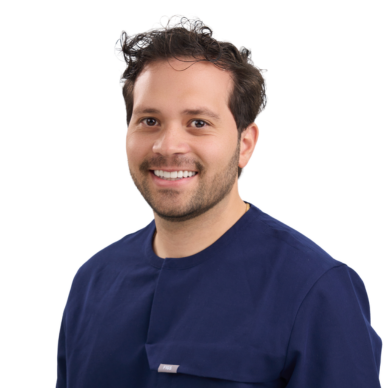 Dr Fradique Montes Narváez, chirurgien-dentiste à la clinique El Cedro Barcelona